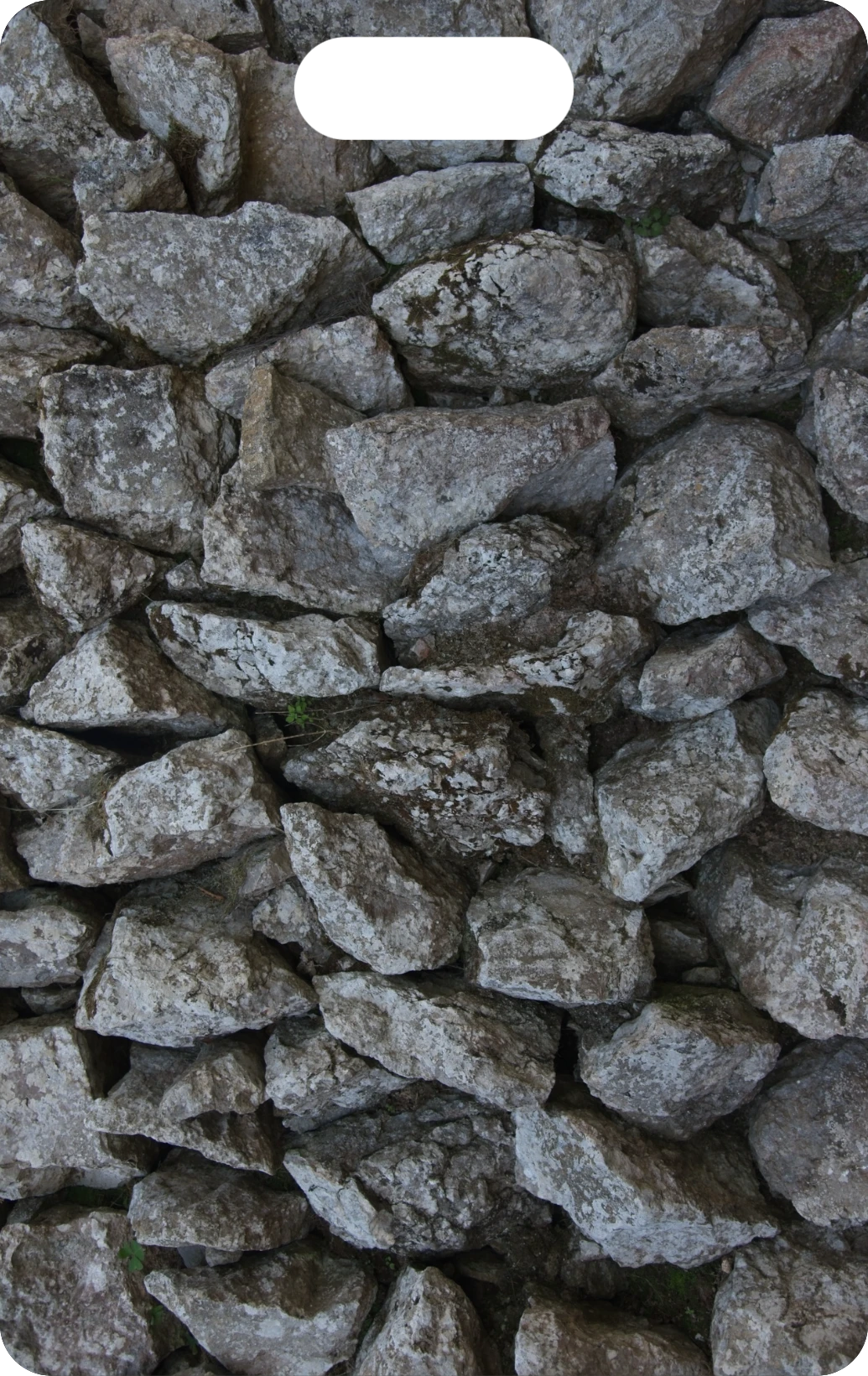 Kamenná zeď, přední strana